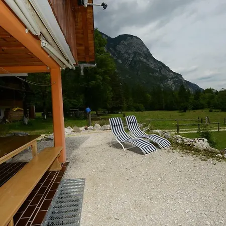 Lägenhet Meznar's Beautiful Nature House Ukanc